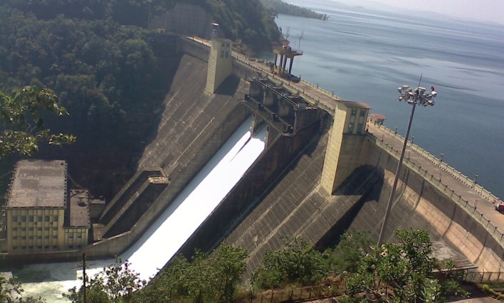 Supa Dam Dandeli - Scenic Backwater Destination Supa Dam backwaters on Kali River creating serene reservoir in Dandeli