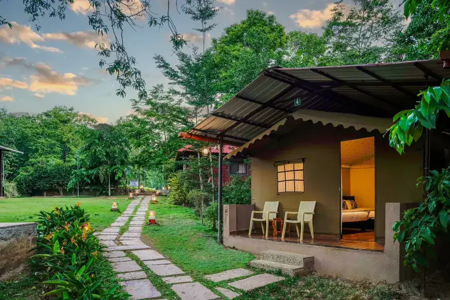Maharaja cottage with beautiful garden view and natural surroundings